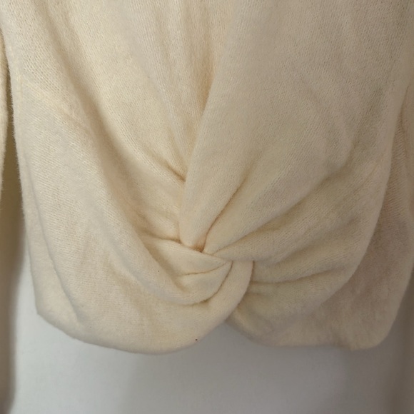 NWT The Drop cream fuzzy soft sweater with twist detail! - Picture 2 of 4